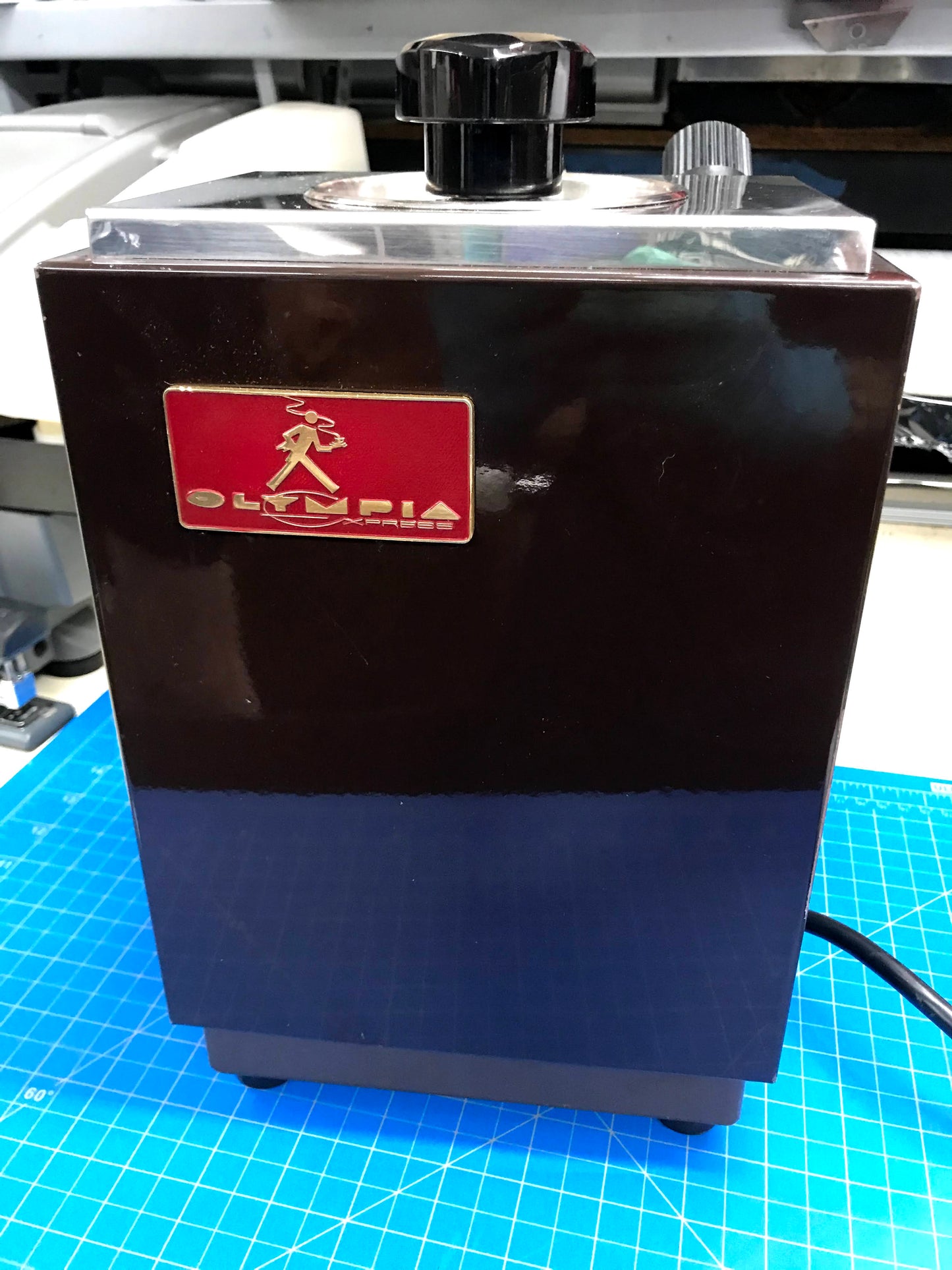 Refurbished Cremina 1983 (free shipping + 6 month warranty) Used - Brown