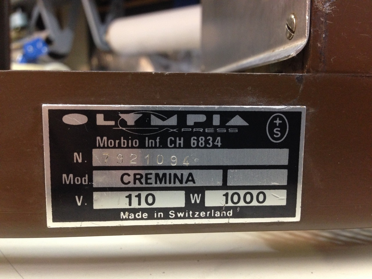 SOLD -- Used Olympia Cremina 1979 -- Refurbished - 120 volt Brown