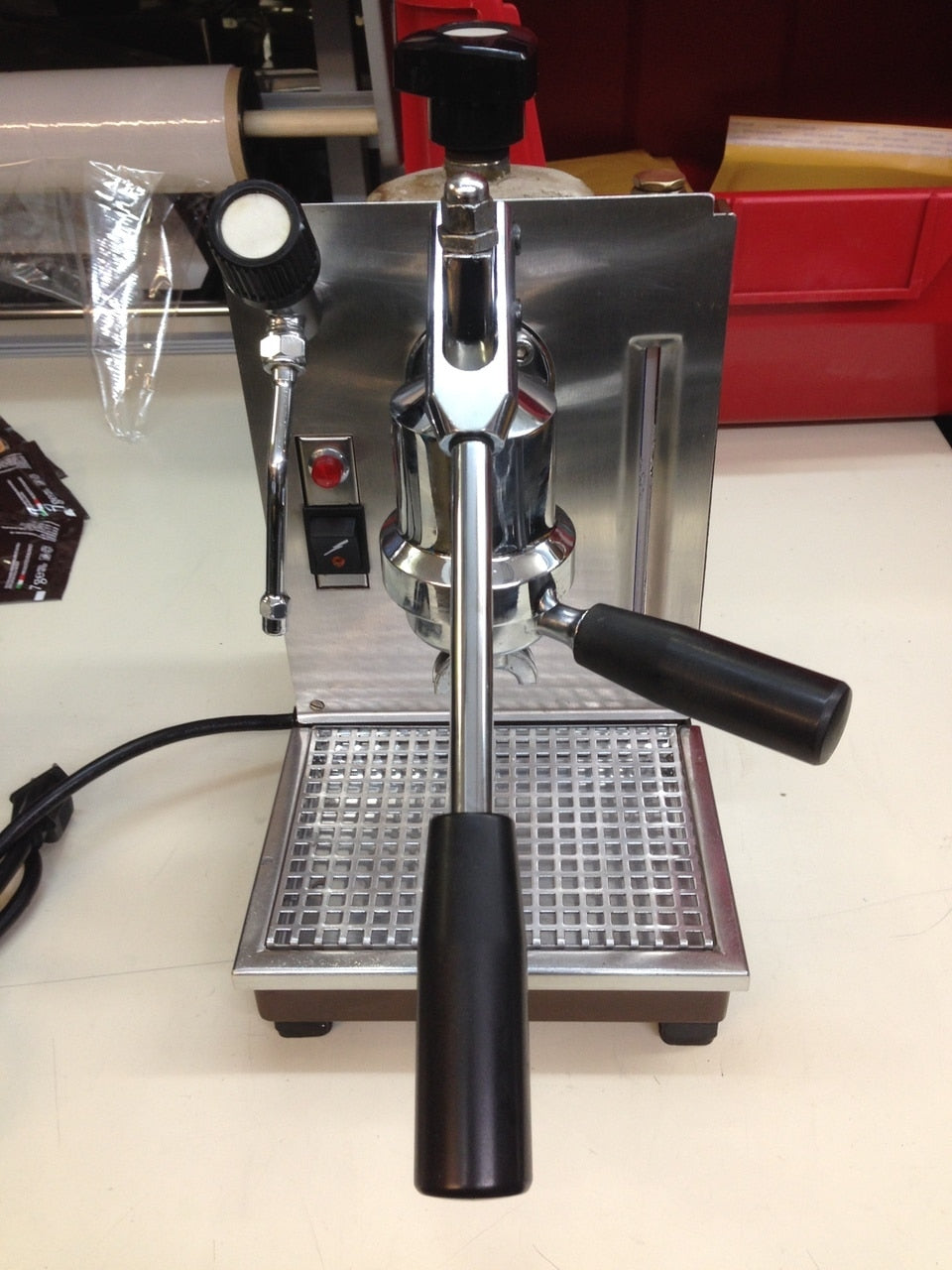 SOLD -- Used Olympia Cremina 1979 -- Refurbished - 120 volt Brown