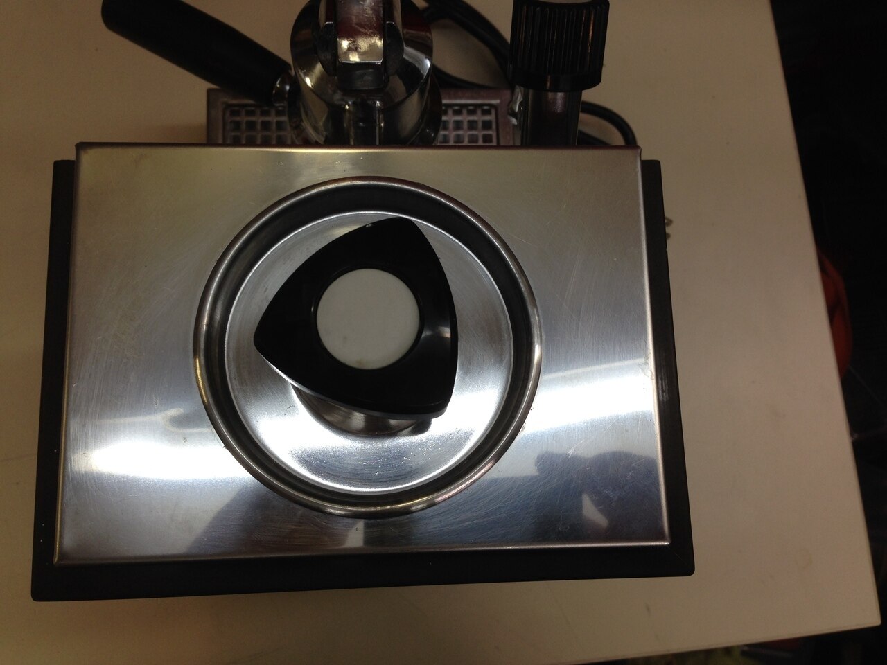 SOLD -- Used Olympia Cremina 1979 -- Refurbished - 120 volt Brown