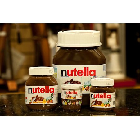 Ferrero Nutella - Hazelnut Spread 5kg Jar - MADE IN ITALY - Giant Jar 11 lbs