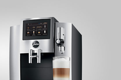 Jura S8 Automatic Coffee Machine (15212) Chrome